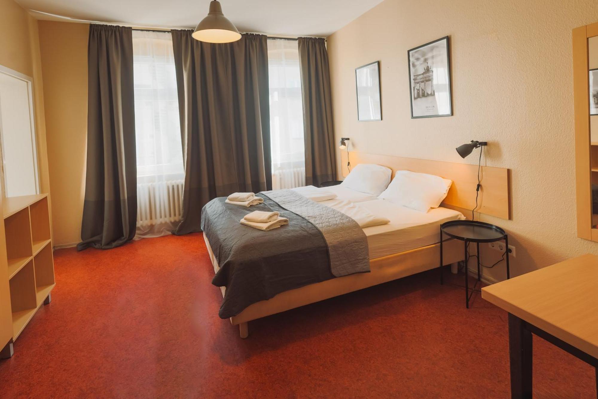 Happy Hotel Berlin — Photos 3